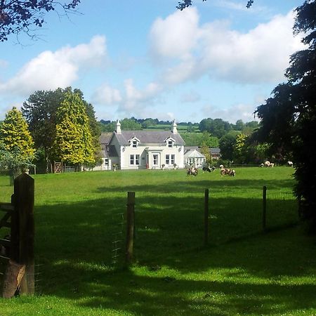 Brookhall Cottages リスバーン エクステリア 写真